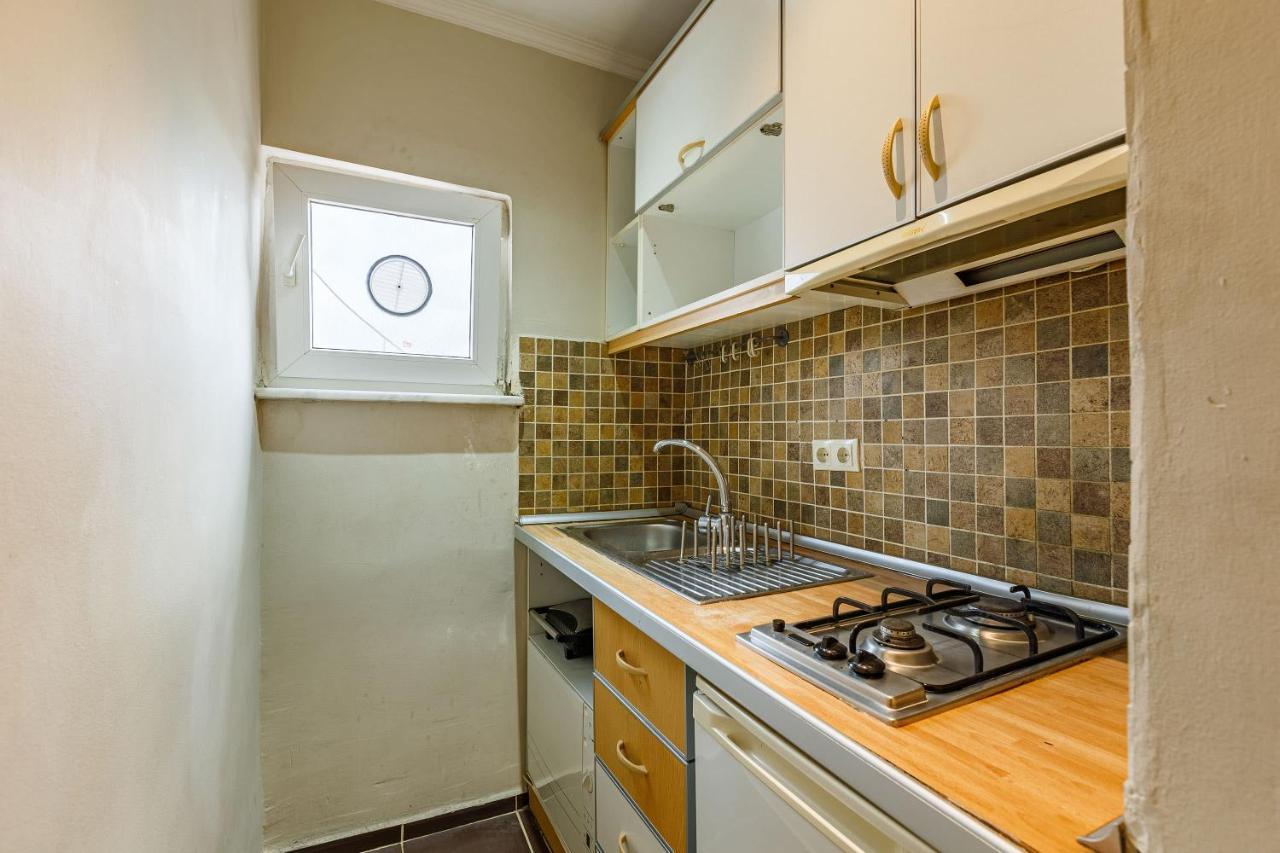 Taksim Rain Suite Istanbul Exterior photo